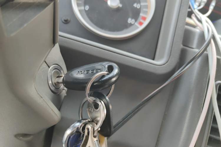 Used Iveco Daily 2014 2.5T-A35 NJ6484ACM47Z4 Vehicle Key