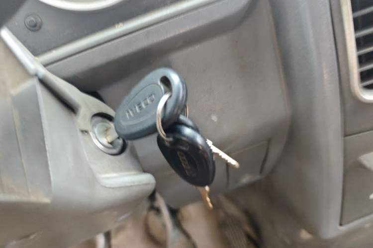 Used Iveco Daily 2014 2.5T-A35 NJ6484ACM47Z4 Vehicle Key