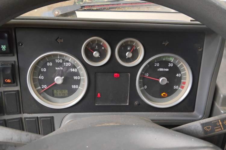 Used Iveco Daily  Instrument Cluster