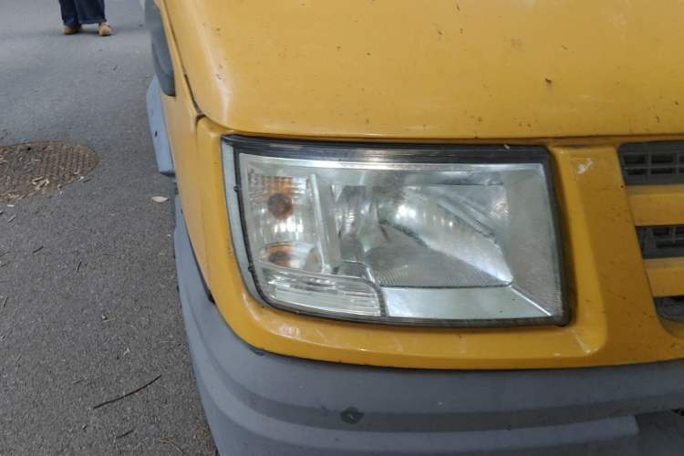 Used Iveco Daily  Right Front Headlight