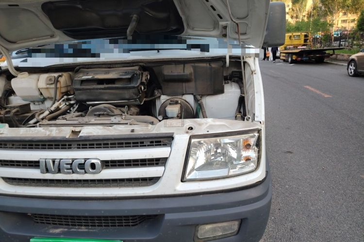 Used Iveco Daily  Engine Bay Left