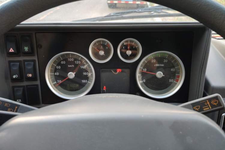Used Iveco Daily  Instrument Cluster