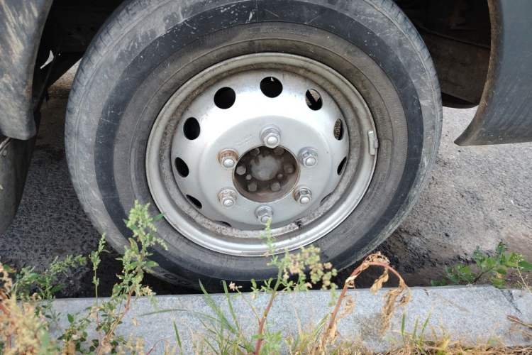 Used Iveco Daily  Right Front Wheel Hub