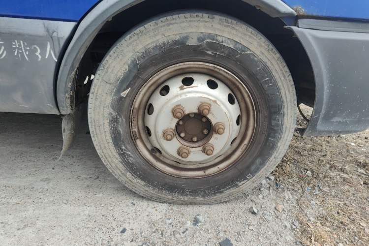 Used Iveco Daily  Right Front Wheel Hub