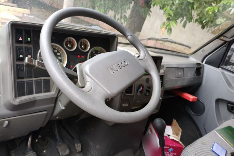 Used Iveco Daily  Center Console