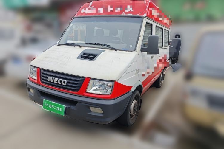 Used Iveco Daily 2017 2.5T A35 Passenger Van 5-7 Seats Model 47Z5 Guazi used car, China used car export, Used car for sale, Used  cars, Cheapest cars for sale