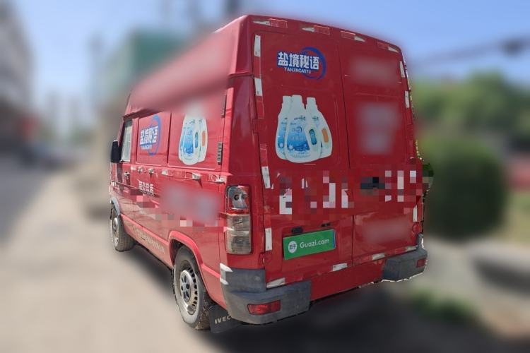 Used Iveco Daily 2017 2.8T V35 Box Truck 3 Seats 43S5 Rear Left 45 Deg