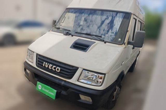 Used Iveco Daily 2017 2.5T A35 Passenger Van 5-7 Seats Model 47Z5
