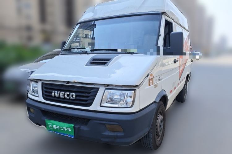 Used Iveco Daily 2017 Iveco Deway Manual 2.8T 3-Seater Diesel High Roof Short Wheelbase Guazi used car, China used car export, Used car for sale, Used cars, Cheapest cars for sale