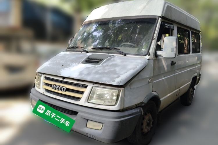 Used Iveco Daily 2017 2.5T A35 Passenger Van 5-7 Seats Model 47Z5 Guazi used car, China used car export, Used car for sale, Used  cars, Cheapest cars for sale