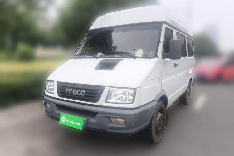 Used Iveco Daily 2017 2.5T A35 Passenger Van 5-7 Seats Model 47Z5 Guazi used car, China used car export, Used car for sale, Used  cars, Cheapest cars for sale