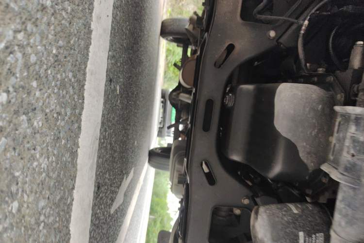 Used Iveco Daily 2017 2.5T A35 Passenger Van 5-7 Seats Model 47Z5 Chassis Front