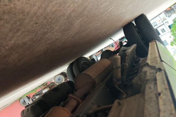 Used Iveco Daily  Chassis Front Right
