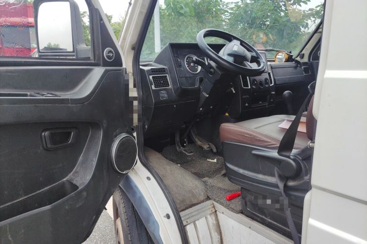 Used Iveco Daily 2017 2.5T A35 Passenger Van 5-7 Seats Model 47Z5 Driver Seat