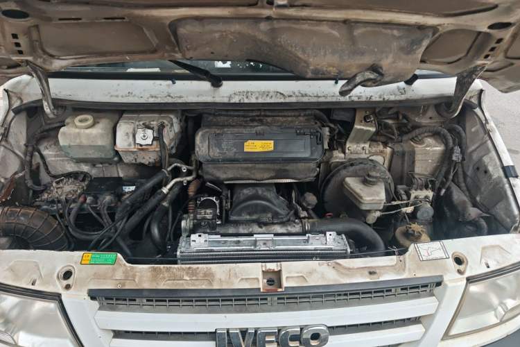 Used Iveco Daily 2017 2.5T A35 Passenger Van 5-7 Seats Model 47Z5 Engine Bay