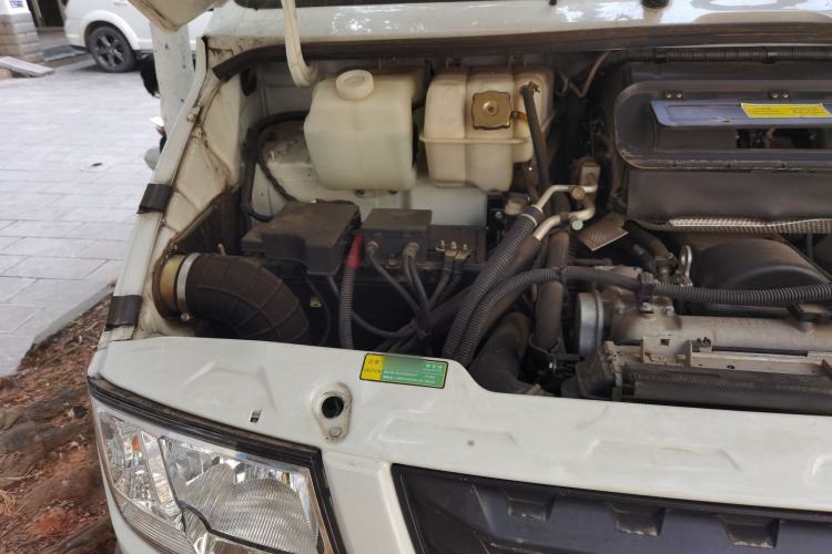 Used Iveco Daily 2017 2.5T A35 Passenger Van 5-7 Seats Model 47Z5 Engine Bay Right