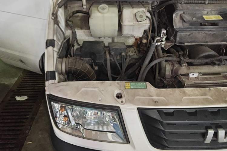 Used Iveco Daily 2017 2.5T A35 Passenger Van 5-7 Seats Model 47Z5 Engine Bay Right