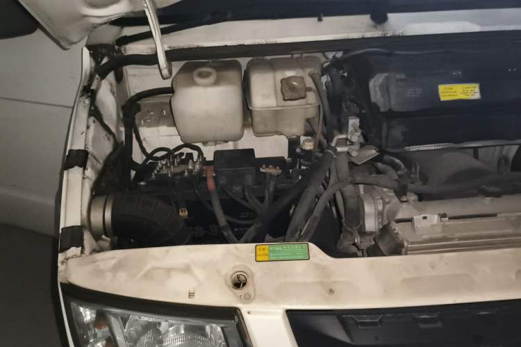 Used Iveco Daily 2017 2.5T A35 Passenger Van 5-7 Seats Model 47Z5 Engine Bay Right