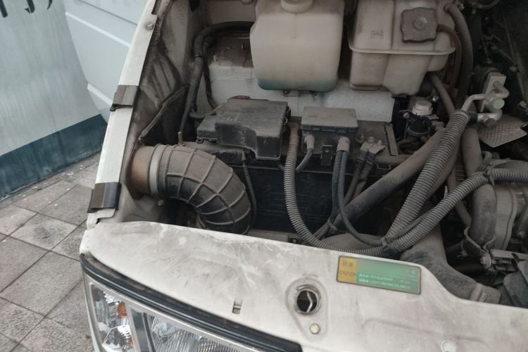 Used Iveco Daily 2017 2.5T A35 Passenger Van 5-7 Seats Model 47Z5 Engine Bay Right