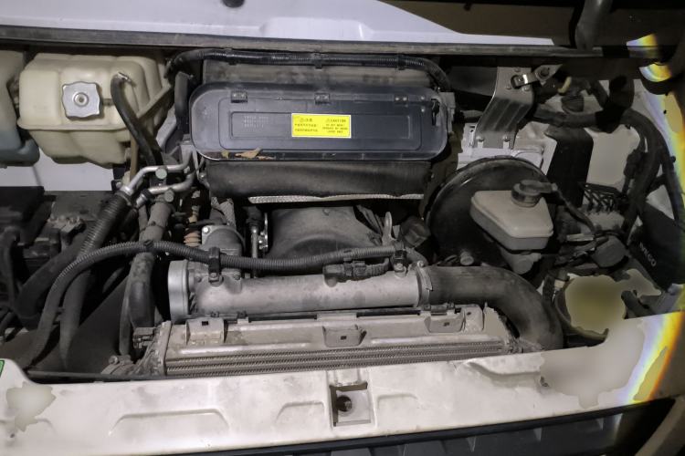 Used Iveco Daily 2017 2.5T A35 Passenger Van 5-7 Seats Model 47Z5 Engine Bay