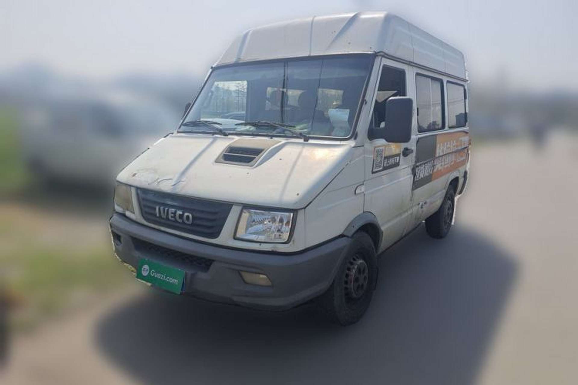 Used Iveco Daily 2017 2.5T A35 Passenger Van 5-7 Seats Model 47Z5 Front Left 45 Deg
