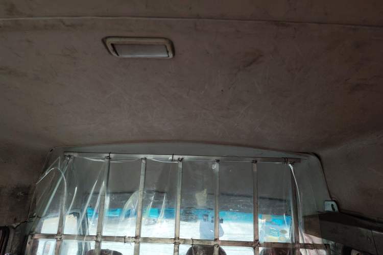 Used Iveco Daily 2017 2.5T A35 Passenger Van 5-7 Seats Model 47Z5 Headliner