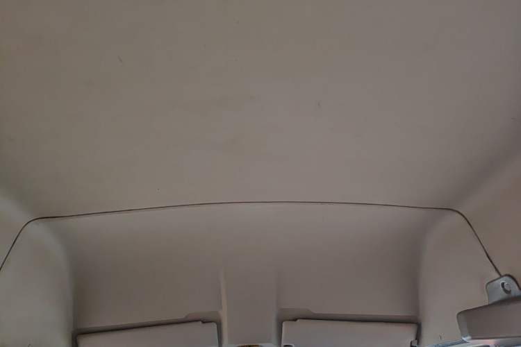 Used Iveco Daily 2017 2.5T A35 Passenger Van 5-7 Seats Model 47Z5 Headliner