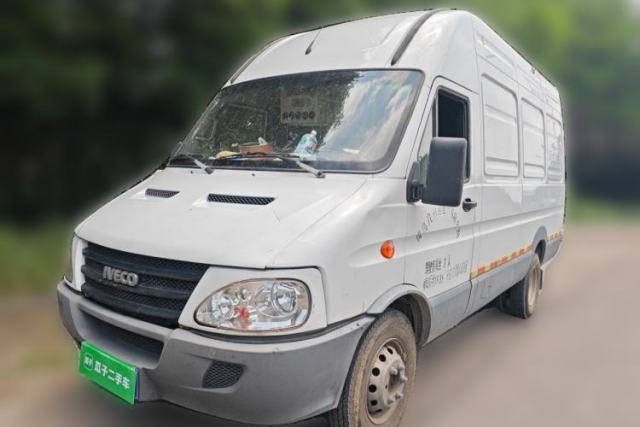 Used Iveco Daily Iveco Daily, 2.8T, 3‑seat, manual diesel, enclosed van