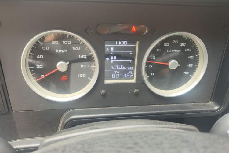 Used Iveco Daily 2017 2.5T A35 Passenger Van 5-7 Seats Model 47Z5 Instrument Cluster