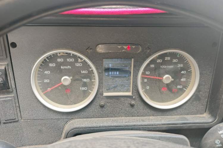 Used Iveco Daily 2017 2.5T A35 Passenger Van 5-7 Seats Model 47Z5 Instrument Cluster