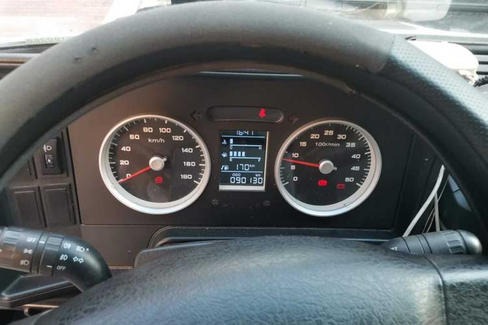 Used Iveco Daily 2017 2.5T A35 Passenger Van 5-7 Seats Model 47Z5 Instrument Cluster