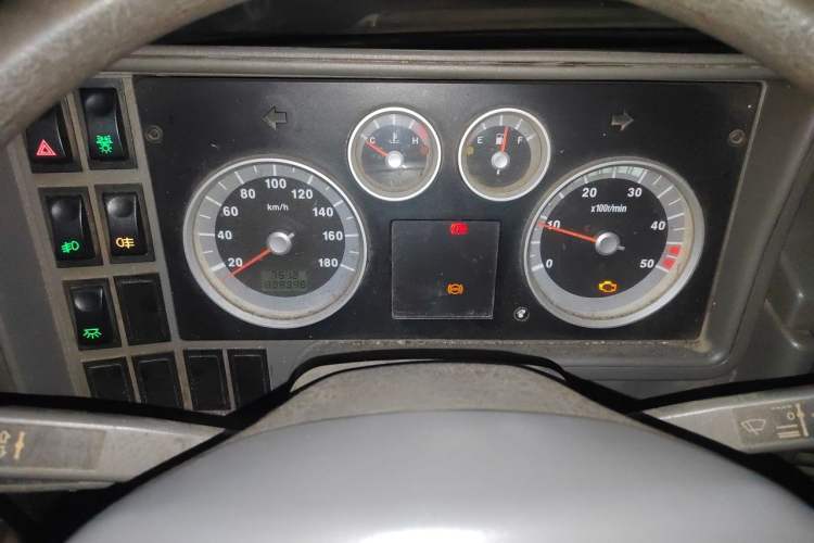 Used Iveco Daily 2017 2.5T A35 Passenger Van 5-7 Seats Model 47Z5 Instrument Cluster