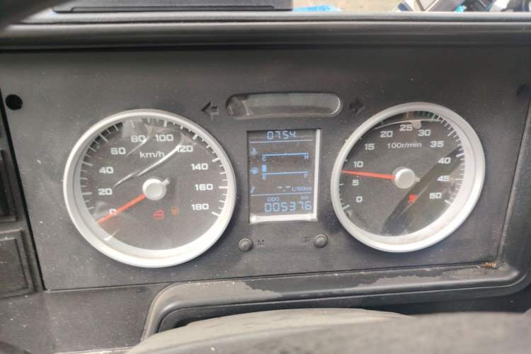 Used Iveco Daily 2017 2.5T A35 Passenger Van 5-7 Seats Model 47Z5 Instrument Cluster