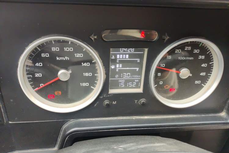 Used Iveco Daily 2017 2.8T V35 Box Truck 3 Seats 43S5 Instrument Cluster