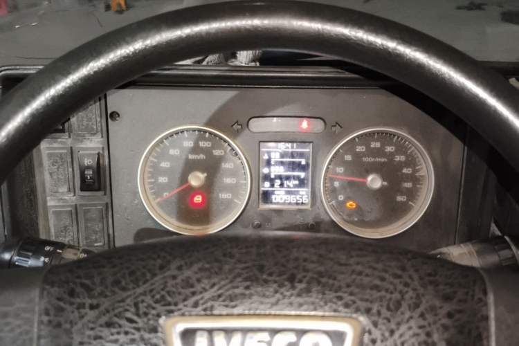 Used Iveco Daily 2017 2.5T A35 Passenger Van 5-7 Seats Model 47Z5 Instrument Cluster