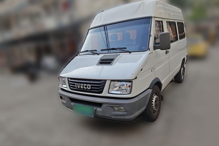 Used Iveco Daily 2017 2.5T A35 Passenger Van 5-7 Seats Model 47Z5 Guazi used car, China used car export, Used car for sale, Used  cars, Cheapest cars for sale