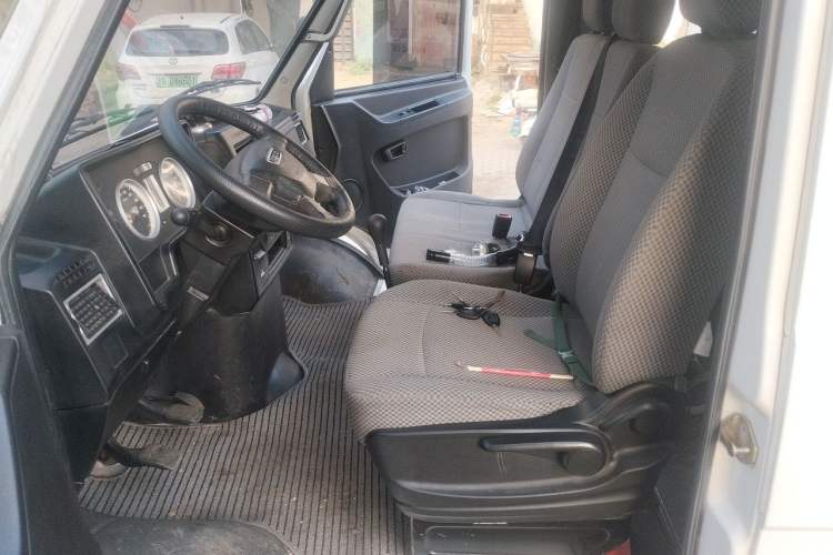 Used Iveco Daily 2017 2.5T A35 Passenger Van 5-7 Seats Model 47Z5 Left Front Seat