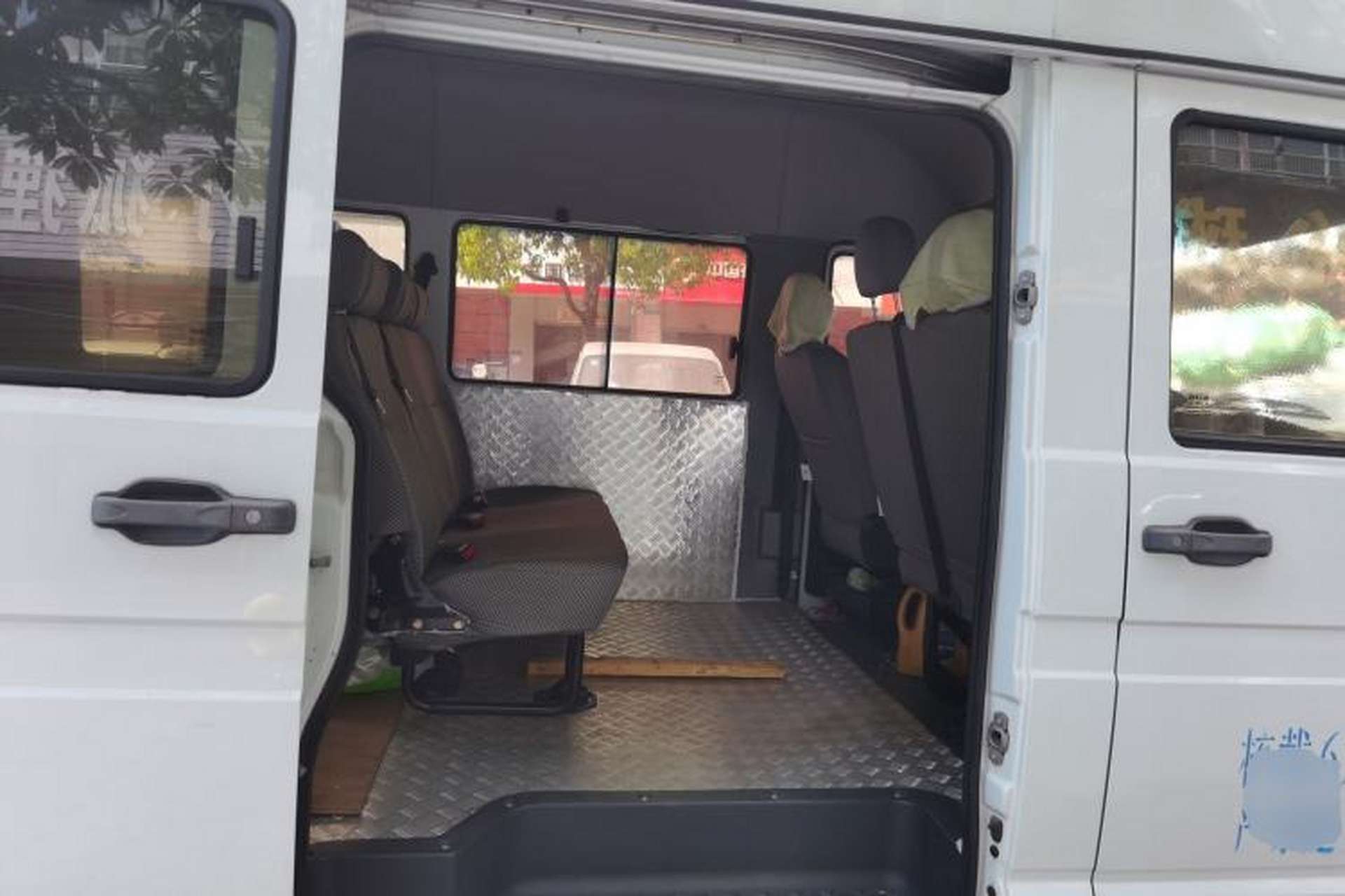 Used Iveco Daily 2017 2.5T A35 Passenger Van 5-7 Seats Model 47Z5 Left Rear Seat