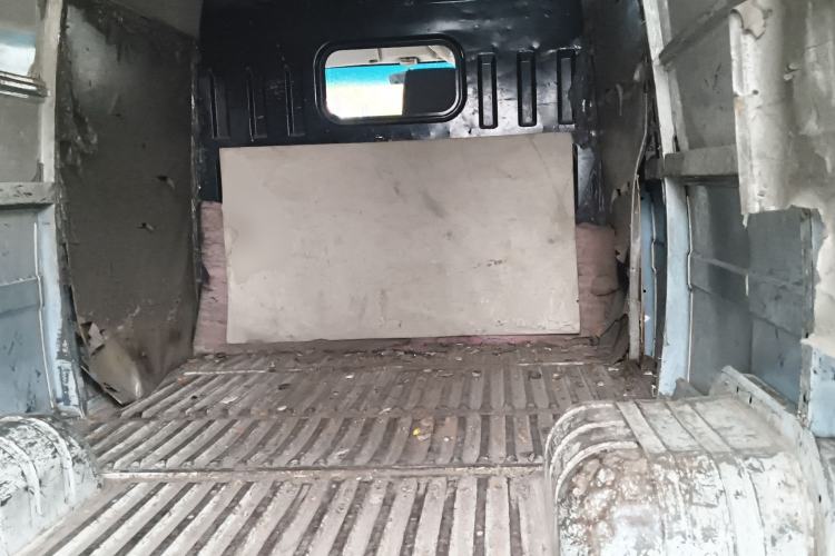 Used Iveco Daily 2017 2.8T V40 Cargo Van Mid-Roof 3/6 Seats 43S5 Left Rear Seat