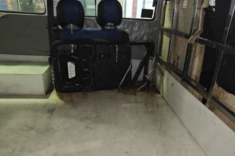 Used Iveco Daily 2017 2.5T A35 Passenger Van 5-7 Seats Model 47Z5 Left Rear Seat