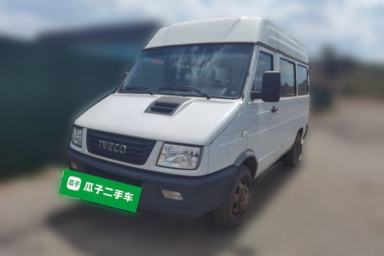 Used Iveco Daily 2017 2.5T A35 Passenger Van 5-7 Seats Model 47Z5
