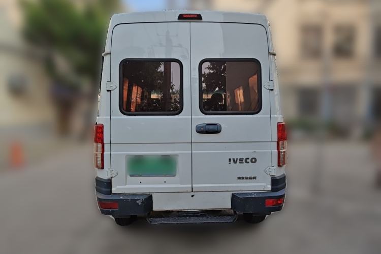Used Iveco Daily 2017 2.5T A35 Passenger Van 5-7 Seats Model 47Z5 Rear
