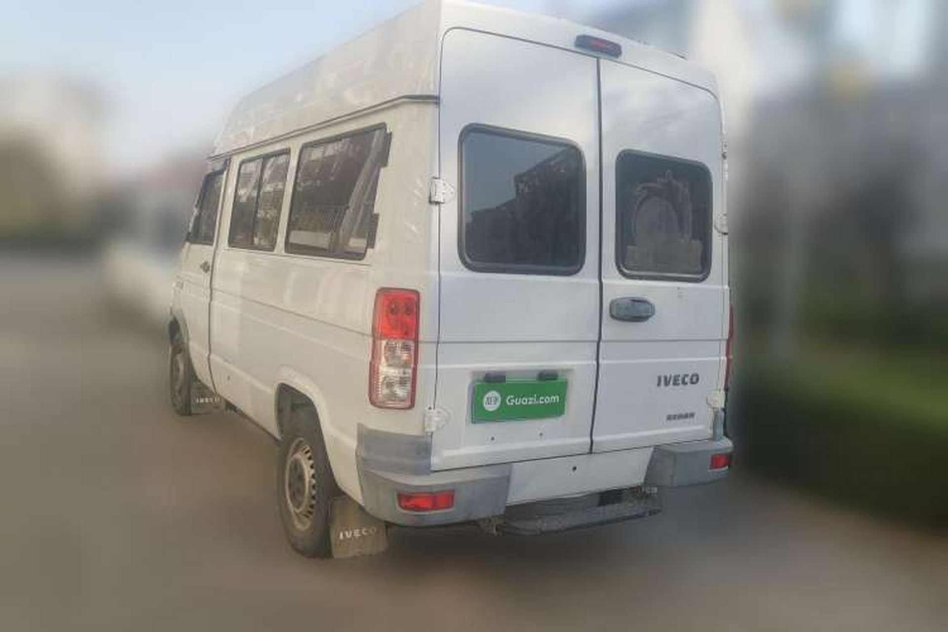 Used Iveco Daily 2017 2.5T A35 Passenger Van 5-7 Seats Model 47Z5 Rear Left 45 Deg