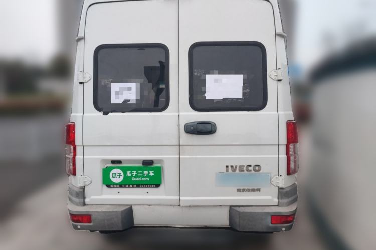 Used Iveco Daily 2017 2.5T A35 Passenger Van 5-7 Seats Model 47Z5 Rear