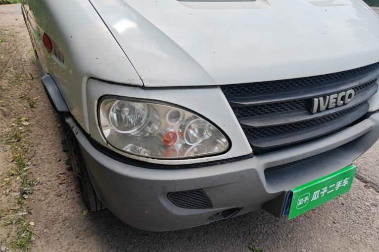 Used Iveco Daily  Right Front Headlight