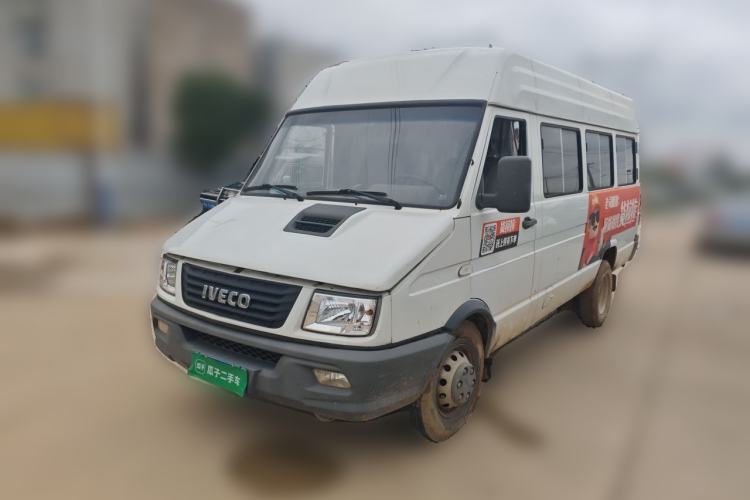 Used Iveco Daily 2017 2.5T A35 Passenger Van 5-7 Seats Model 47Z5 Guazi used car, China used car export, Used car for sale, Used  cars, Cheapest cars for sale