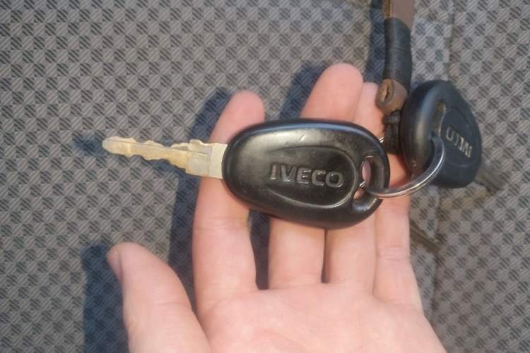 Used Iveco Daily 2017 2.5T A35 Passenger Van 5-7 Seats Model 47Z5 Vehicle Key
