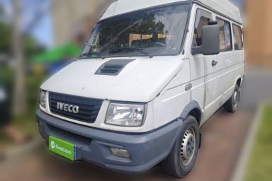 Used Iveco Daily 2017 2.5T A35 Passenger Van 5-7 Seats Model 47Z5
