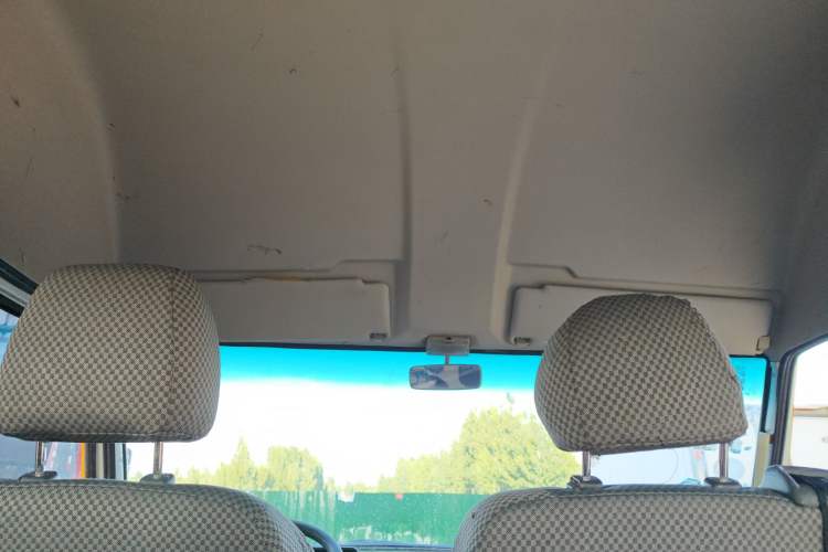 Used Iveco Daily 2017 2.5T A35 Passenger Van 5-7 Seats Model 47Z5 Headliner