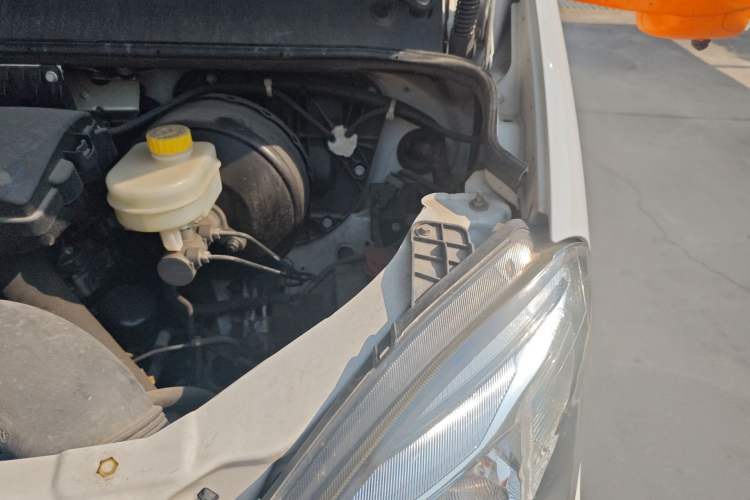 Used Iveco Daily  Engine Bay Left